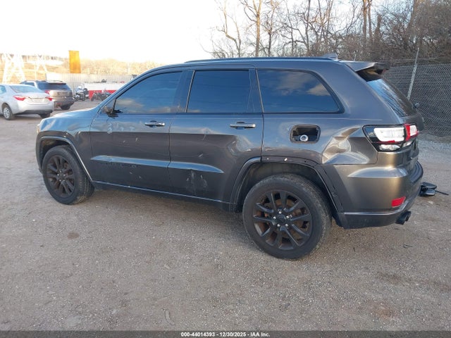 1C4RJFAG1JC256585 Jeep Grand Cherokee Altitude 4x4