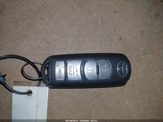 3MYDLBYV5HY178803 Toyota YARIS IA