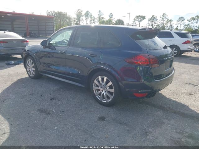 2013 PORSCHE CAYENNE WP1AD2A22DLA75337 Photo 2