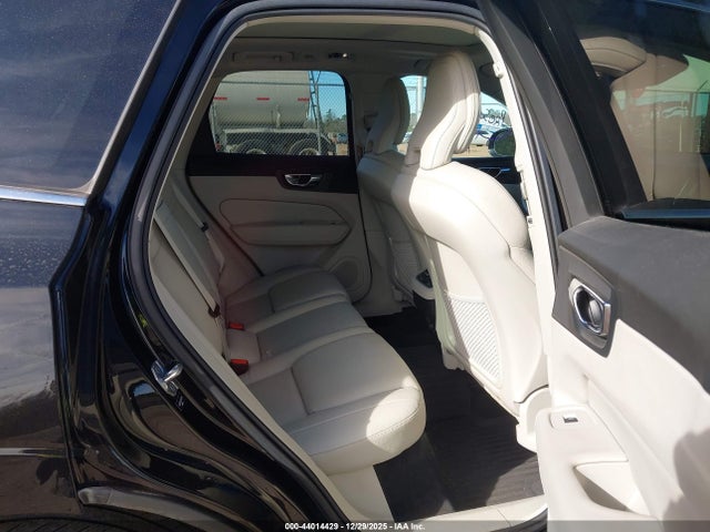 2020 VOLVO XC60 YV4102DL8L1436210 Photo 7