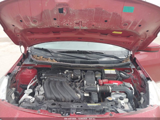 3N1CN7AD9JL865663 Nissan VERSA SEDAN