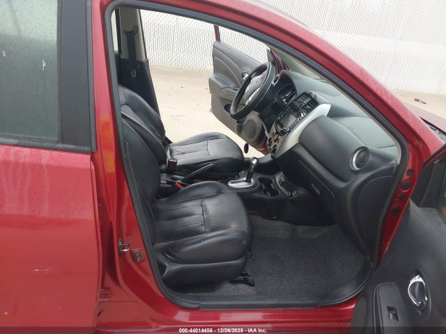 3N1CN7AD9JL865663 Nissan VERSA SEDAN
