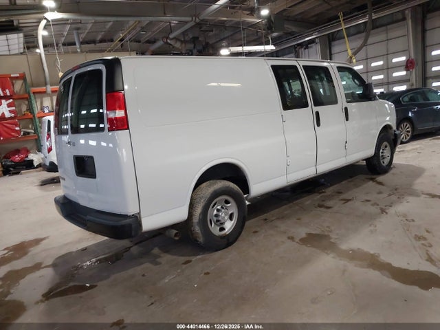 1GCWGBFP3K1219585 Chevrolet Express 2500 Work Van