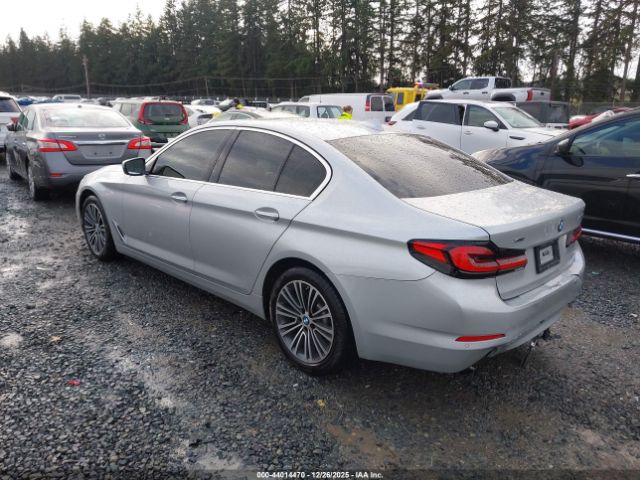 2017 BMW 530I WBAJA7C3XHWA71019 Photo 2