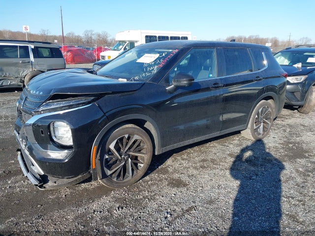 2022 MITSUBISHI OUTLANDER JA4J4UA83NZ082064 Photo 1