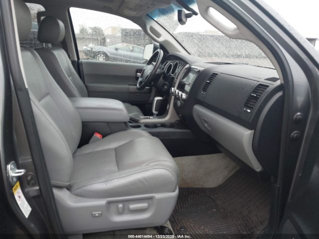 2011 TOYOTA SEQUOIA 5TDJY5G10BS046842 Photo 4