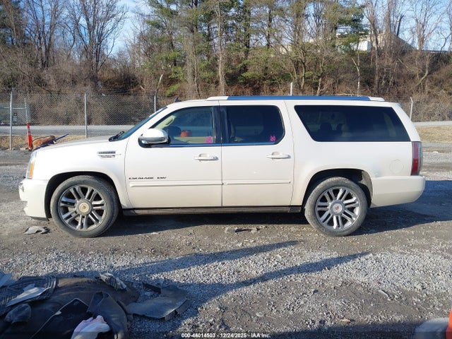 Продаж на аукціоні авто 2013 Cadillac Escalade Esv Premium, vin: 1GYS4JEF3DR114022, номер лоту: 44014503