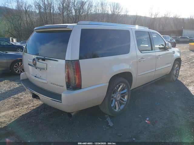 Продаж на аукціоні авто 2013 Cadillac Escalade Esv Premium, vin: 1GYS4JEF3DR114022, номер лоту: 44014503