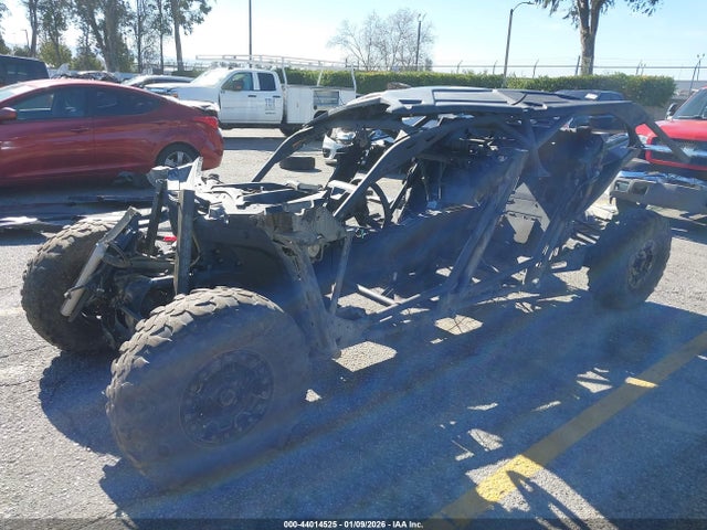 2022 CAN-AM MAVERICK X3 MAX 3JBVNAV22NE000817 Photo 1