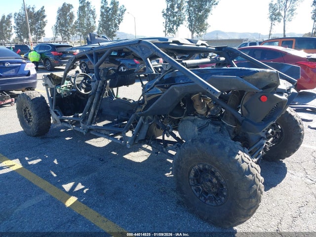2022 CAN-AM MAVERICK X3 MAX 3JBVNAV22NE000817 Photo 2