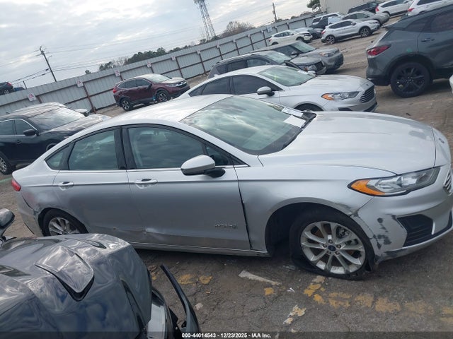 Aukcja sprzedaży 2019 Ford Fusion Hybrid Se, vin: 3FA6P0LU1KR179968, numer aukcji: 44014543