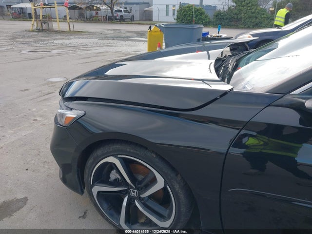 1HGCV1F32LA053417 Honda Accord Sport