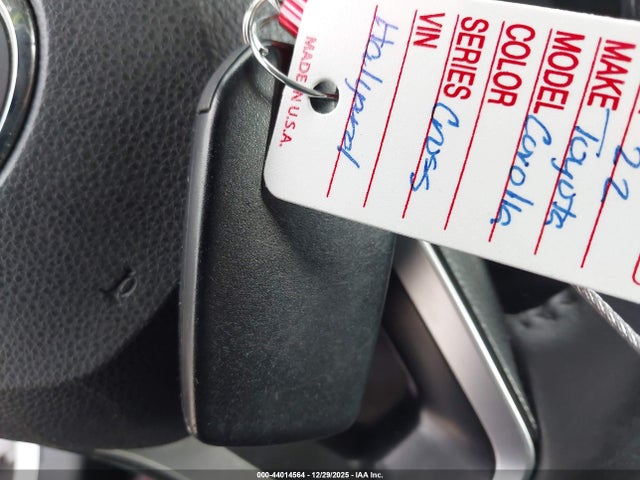 7MUEAABG1NV023705 Toyota Corolla Cross Xle