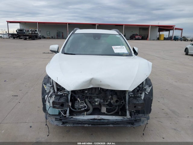 7MUEAABG1NV023705 Toyota Corolla Cross Xle
