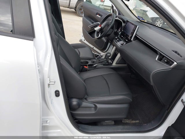 7MUEAABG1NV023705 Toyota Corolla Cross Xle