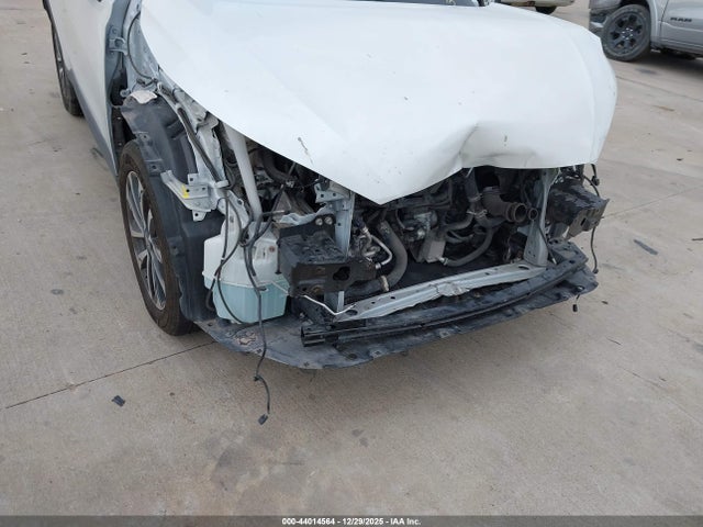 7MUEAABG1NV023705 Toyota Corolla Cross Xle