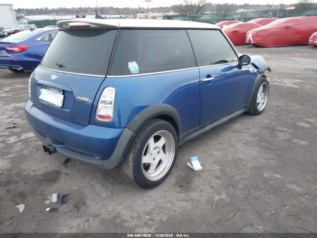 2005 MINI COOPER S WMWRE33405TD97708 Photo 3