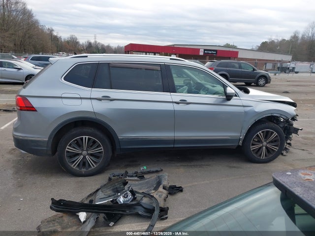 Продажа на аукционе авто 2019 Volkswagen Tiguan 2.0t Se/2.0t Sel/2.0t Sel R-line/2.0t Sel R-line Black, vin: 3VV3B7AX3KM128648, номер лота: 44014657