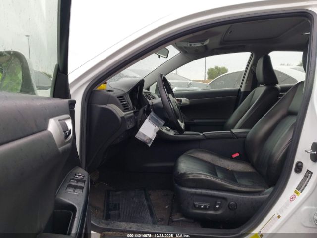 2013 LEXUS CT 200H JTHKD5BH1D2171183 Photo 4