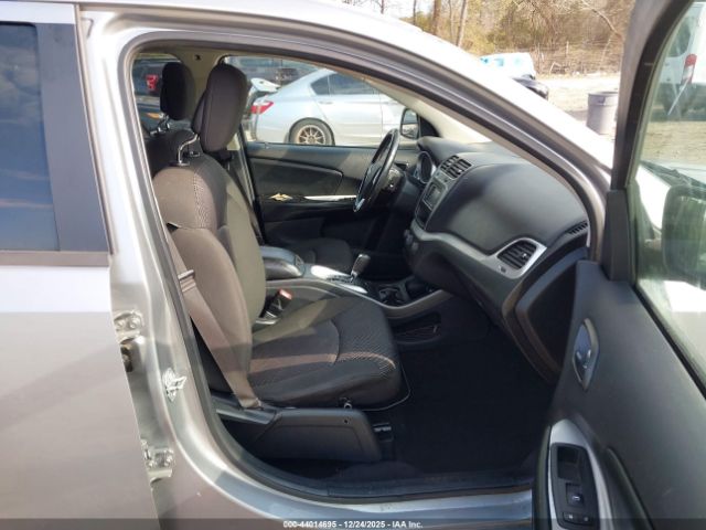 2019 DODGE JOURNEY 3C4PDCBB4KT789617 Photo 4