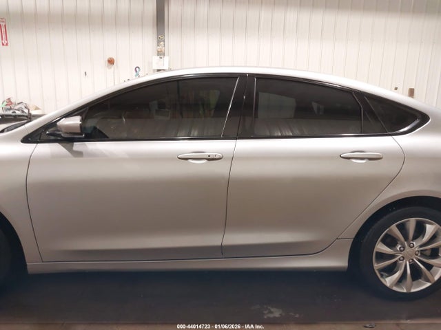 Auction sale of the 2015 Chrysler 200 S, vin: 1C3CCCBB9FN685393, lot number: 44014723