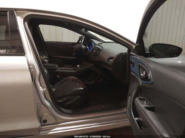 Auction sale of the 2015 Chrysler 200 S, vin: 1C3CCCBB9FN685393, lot number: 44014723