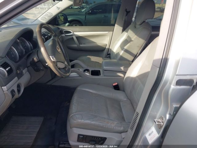 2004 PORSCHE CAYENNE WP1AB29P34LA67205 Photo 4