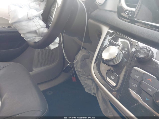 Aukcja sprzedaży 2022 Chrysler Pacifica Touring L, vin: 2C4RC1BG5NR176361, numer aukcji: 44014796