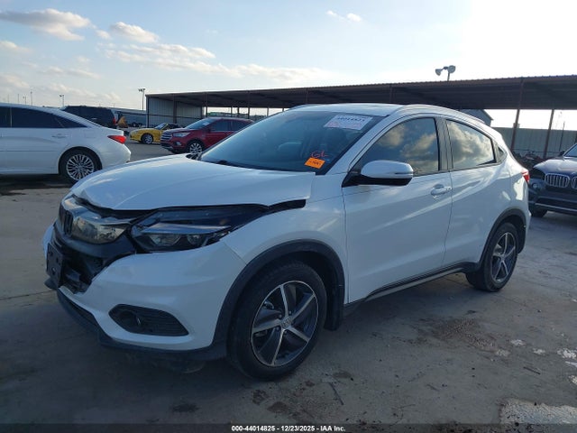 2021 HONDA HR-V 3CZRU5H7XMM709932 Photo 1
