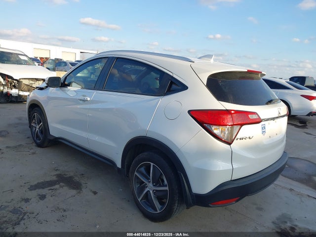 2021 HONDA HR-V 3CZRU5H7XMM709932 Photo 2