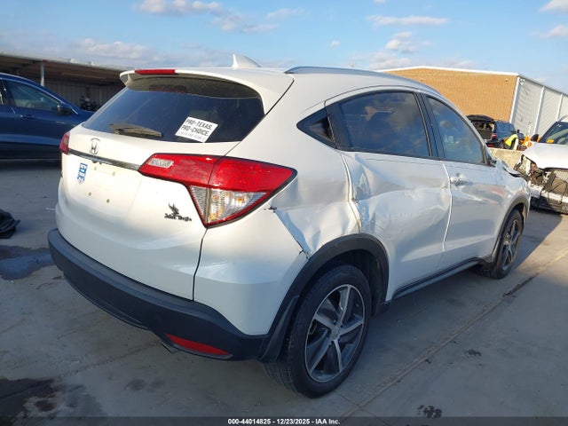 2021 HONDA HR-V 3CZRU5H7XMM709932 Photo 3