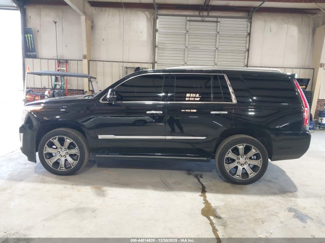 2018 Cadillac Escalade Platinum მანქანა იყიდება აუქციონზე, vin: 1GYS4DKJ7JR307098, აუქციონის ნომერი: 44014828
