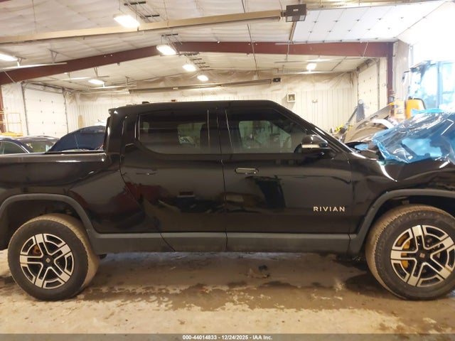 Rivian R1t Adventure Quad Motor Large Pack 2023 7FCTGAAA4PN017073 Image 13