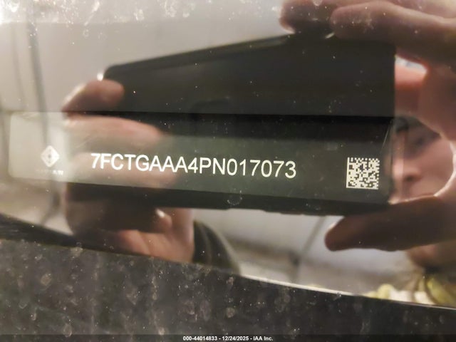 2023 RIVIAN R1T 7FCTGAAA4PN017073 Photo 8