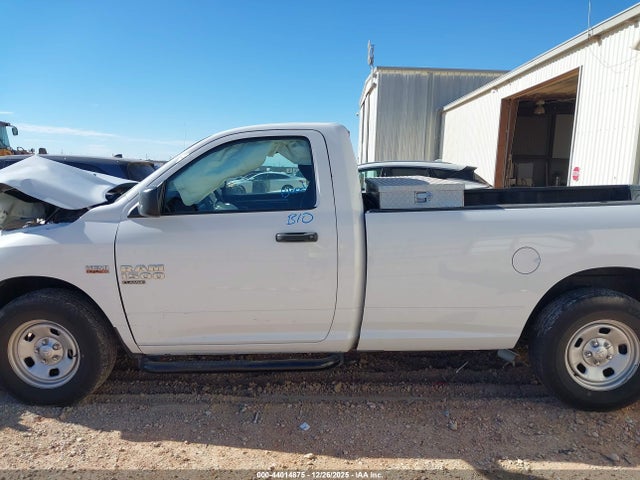 3C6JR6DT5KG532061 RAM 1500 Classic Tradesman 4x2 8&#039; Box