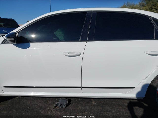 1VWJM7A3XJC035779 Volkswagen Passat 3.6l V6 Gt
