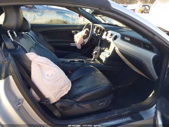 2015 FORD MUSTANG 1FATP8UH6F5383001 Photo 4