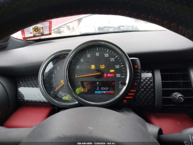 2017 MINI HARDTOP WMWXP7C35H2A46089 Photo 6
