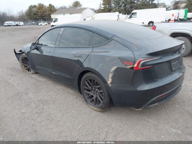 2024 TESLA MODEL 3 5YJ3E1EA3RF732966 Photo 2