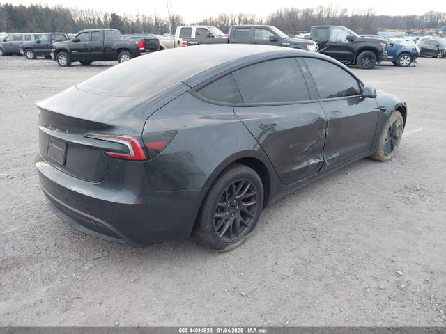 2024 TESLA MODEL 3 5YJ3E1EA3RF732966 Photo 3