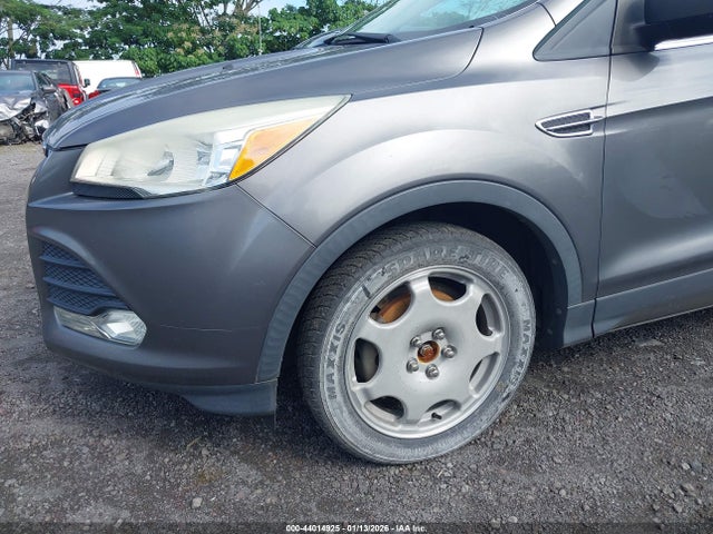 1FMCU0GX0EUA53796 Ford ESCAPE SE