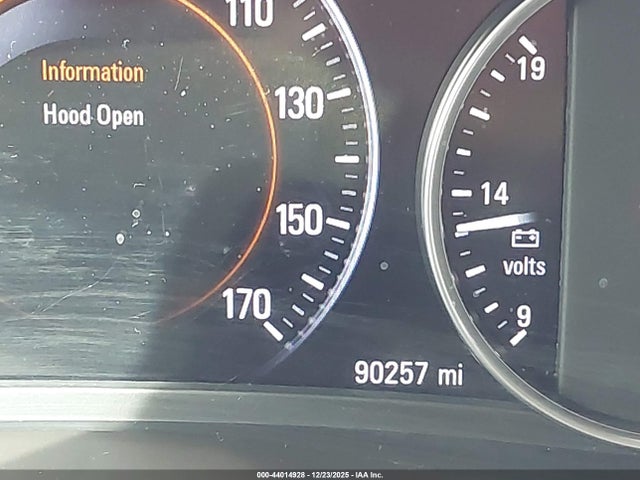 1G4ZN5SS9HU132243 Buick Lacrosse Preferred