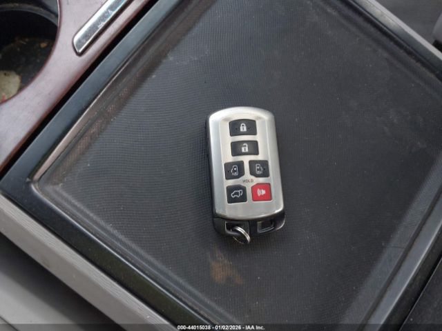 2014 TOYOTA SIENNA 5TDYK3DC0ES521372 Photo 10