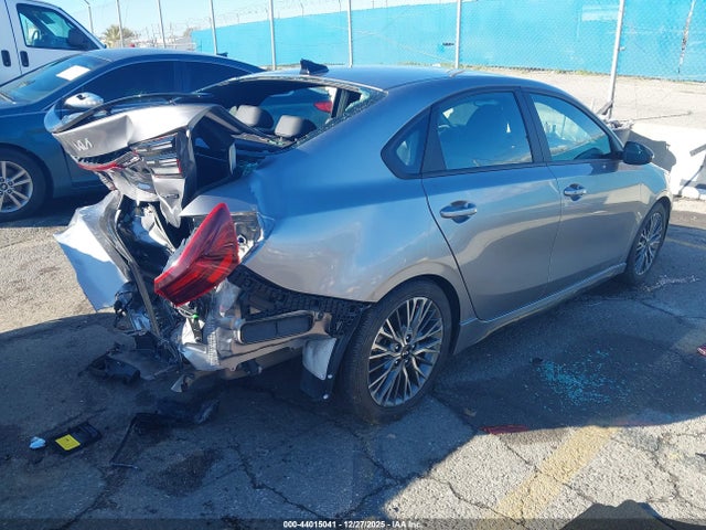 44015041 :رقم المزاد ، 3KPF54AD8PE564131 vin ، 2023 Kia Forte Gt-line مزاد بيع