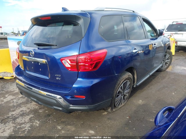 5N1DR2BM1LC581557 Nissan Pathfinder Sv 4wd