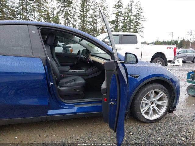 2021 TESLA MODEL Y 5YJYGDEE0MF213404 Photo 4