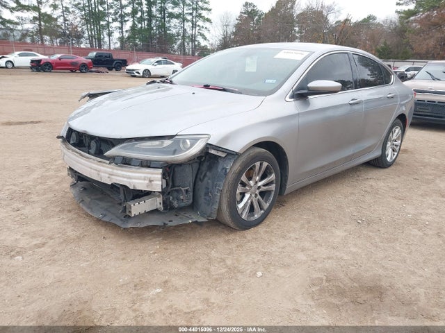 2015 Chrysler 200 Limited მანქანა იყიდება აუქციონზე, vin: 1C3CCCABXFN598748, აუქციონის ნომერი: 44015096