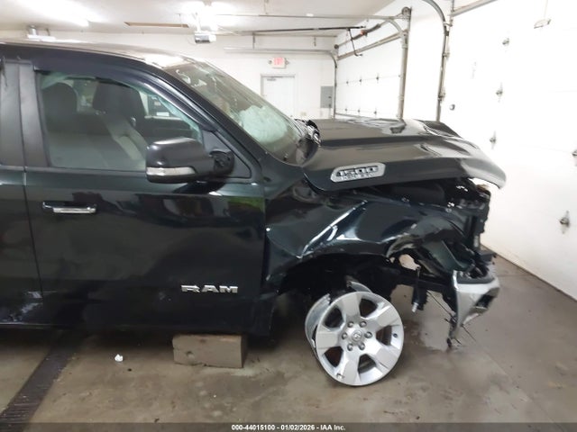 Продажа на аукционе авто 2019 Ram 1500 Big Horn/lone Star  4x4 6'4 Box, vin: 1C6SRFBT2KN680747, номер лота: 44015100