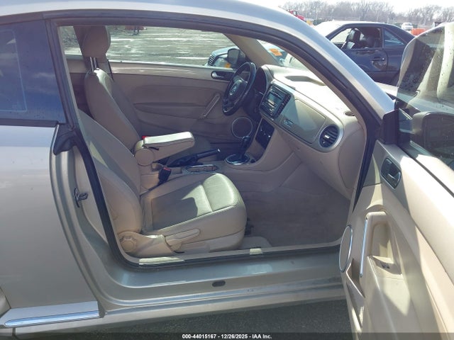 Продажа на аукционе авто 2013 Volkswagen Beetle 2.5l, vin: 3VWJX7AT3DM674239, номер лота: 44015167