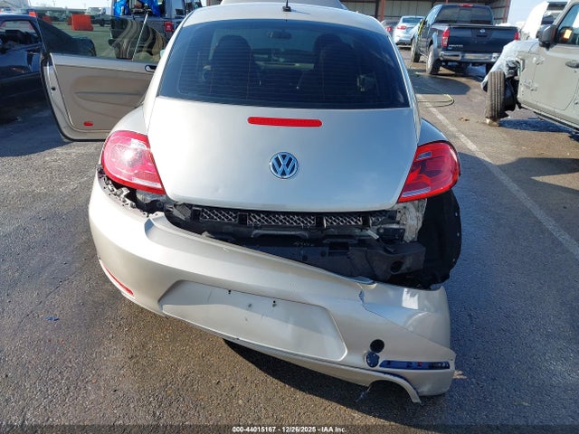 Продажа на аукционе авто 2013 Volkswagen Beetle 2.5l, vin: 3VWJX7AT3DM674239, номер лота: 44015167